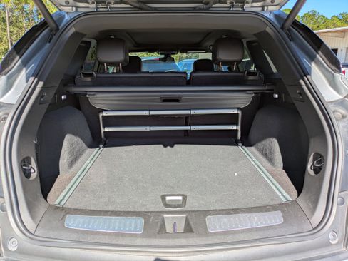 Used 2023 Cadillac XT5 Premium Luxury image 10