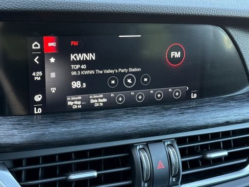 Used 2024 Alfa Romeo Stelvio Sprint image 19