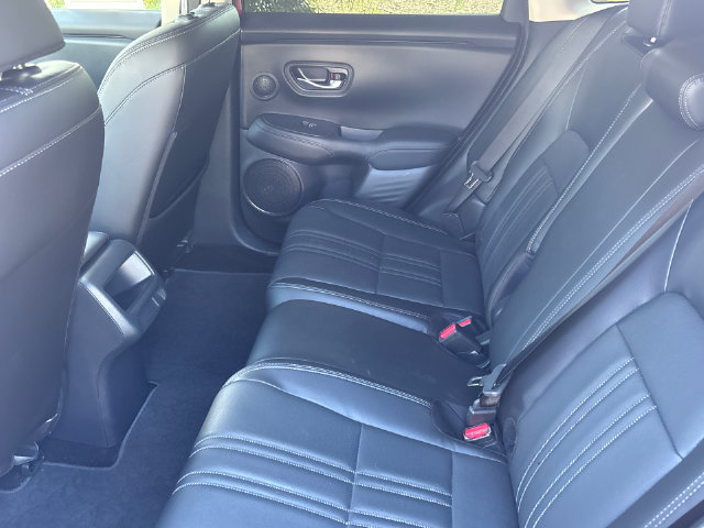 Used 2025 Honda HR-V EX-L image 18