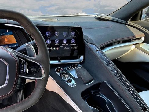 Used 2023 Chevrolet Corvette Stingray Premium Conv RWD image 9