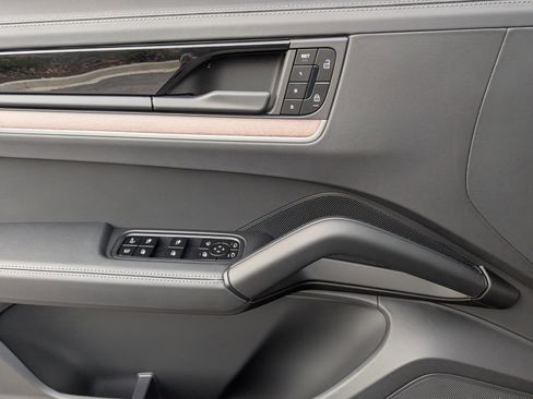 New 2026 Porsche Cayenne S AWD/4WD image 13