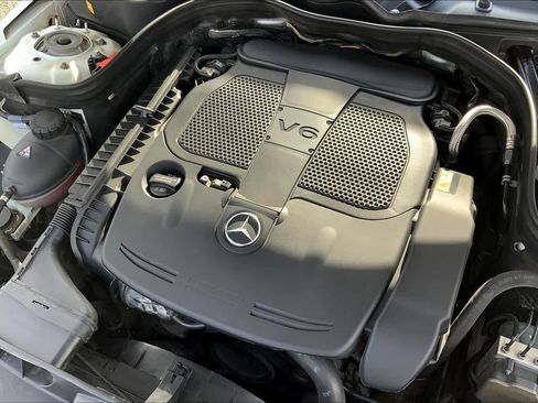 Used 2015 Mercedes-Benz E 350 Sedan image 32