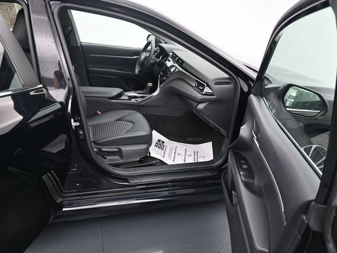 Used 2020 Toyota Camry SE w/ Audio Package FWD image 12