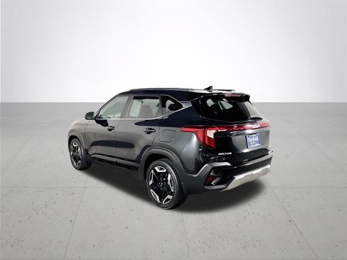 Used 2024 Kia Seltos SX AWD/4WD image 8