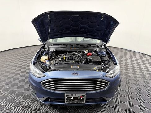 Used 2019 Ford Fusion SE FWD image 20
