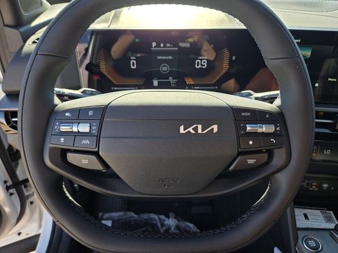 New 2026 Kia Sportage X-Line w/ X-Line Premium Package image 11