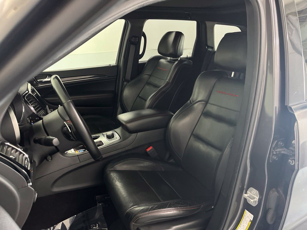 Used 2019 Jeep Grand Cherokee Trailhawk w/ Trailhawk Luxury Group AWD/4WD image 23