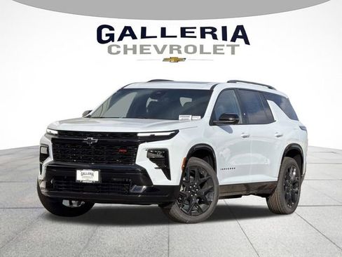 New 2026 Chevrolet Traverse RS w/ LPO, Floor Liner Package image 1