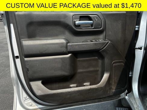 Used 2019 Chevrolet Silverado 1500 Custom w/ Custom Value Package AWD/4WD image 3