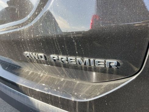 Used 2020 Chevrolet Equinox Premier image 12