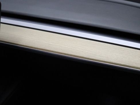 Used 2021 Tesla Model Y Long Range image 61