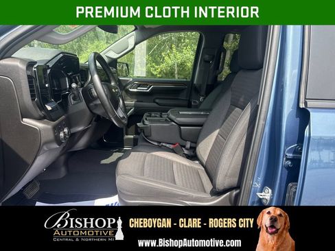Used 2024 Chevrolet Silverado 1500 LT AWD/4WD image 5