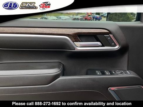 Used 2022 GMC Sierra 1500 Elevation w/ LPO, Elevation Black Package image 15