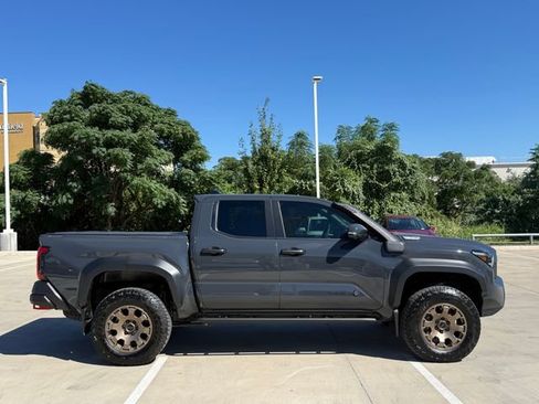 Used 2026 Toyota Tacoma 4x4 Double Cab Hybrid image 6