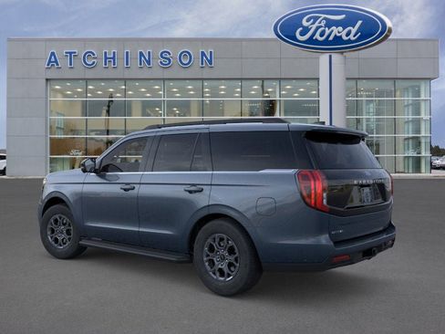 New 2026 Ford Expedition Active image 4