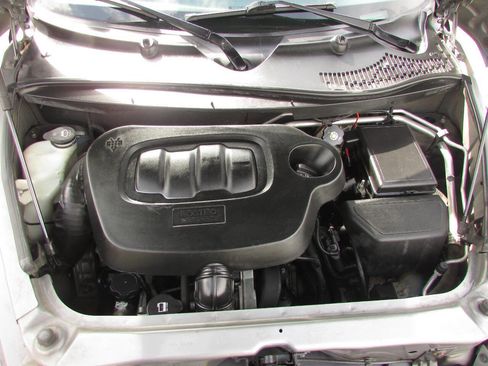 Used 2006 Chevrolet HHR LT image 21