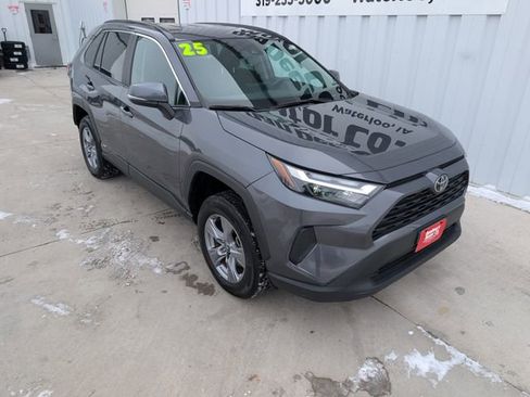 Used 2025 Toyota RAV4 XLE image 7
