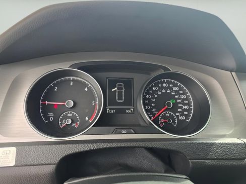 Used 2015 Volkswagen Golf TDI S FWD image 10
