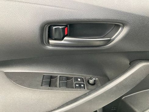Used 2024 Toyota Corolla LE FWD image 11