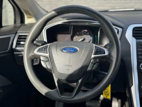 Used 2015 Ford Fusion S image 28