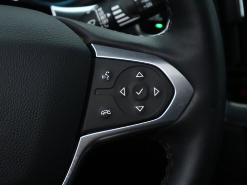 Used 2023 Chevrolet Traverse LT w/ LT Premium Package FWD image 16