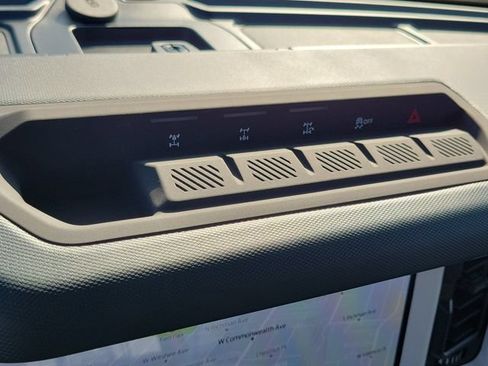 New 2026 Ford Bronco Heritage Edition AWD/4WD image 26