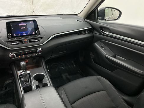 Used 2022 Nissan Altima 2.5 SV FWD image 27