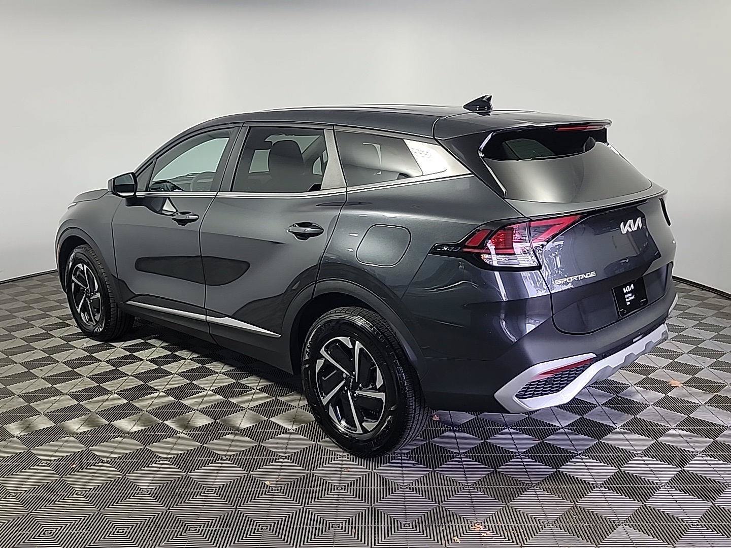 Certified 2023 Kia Sportage LX AWD/4WD image 9