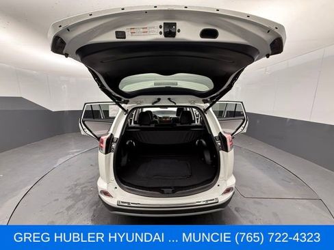 Used 2018 Toyota RAV4 Limited w/ Advanced Technology Package AWD/4WD image 29