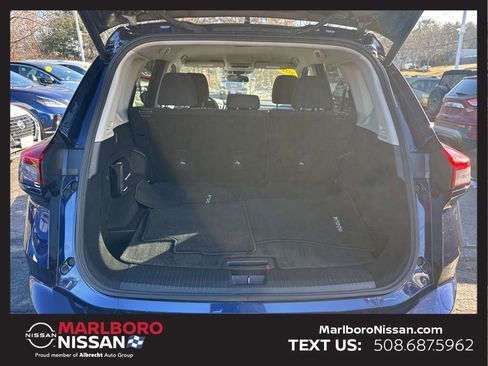 Used 2024 Nissan Rogue SV image 13