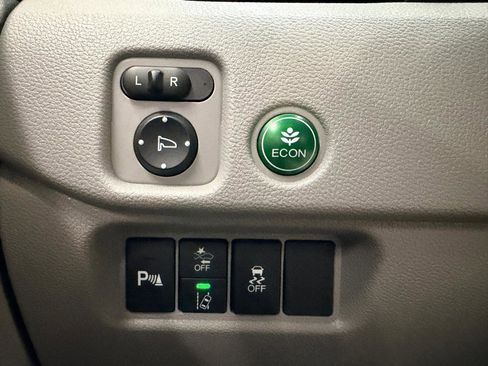 Used 2021 Honda Pilot Touring image 41
