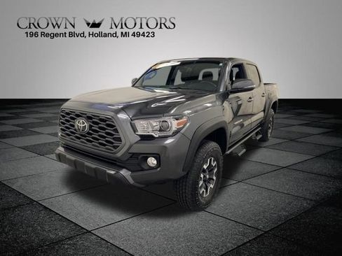 Used 2023 Toyota Tacoma TRD Off-Road AWD/4WD image 3