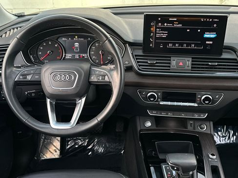 Used 2023 Audi Q5 2.0T Premium w/ Convenience Package image 13