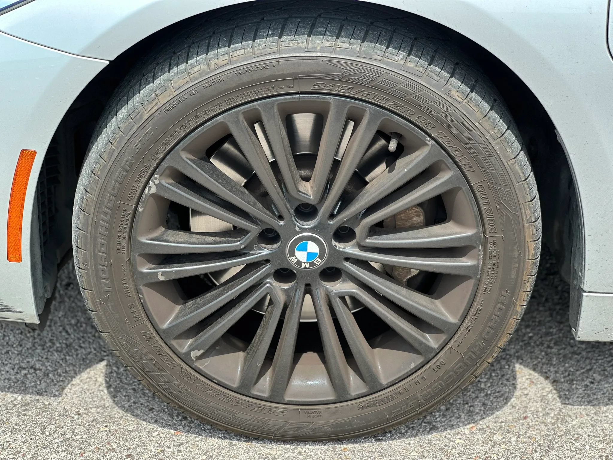 Used 2018 BMW 530e w/ Premium Package 2 RWD image 24