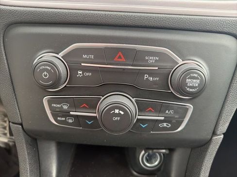 Used 2023 Dodge Charger SXT image 22