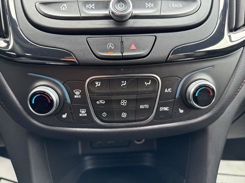 Used 2023 Chevrolet Equinox RS w/ RS Leather Package image 23