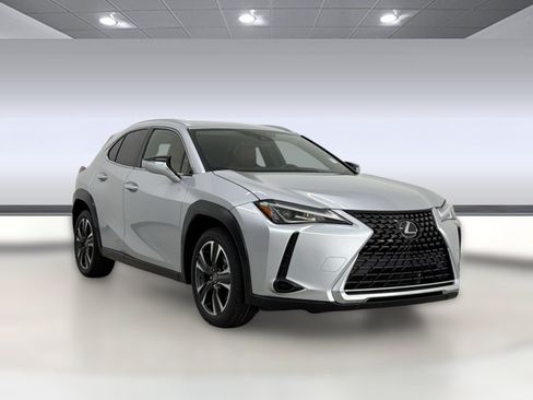 Used 2019 Lexus UX 200 w/ Accessory Package 2 FWD image 7