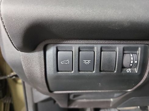 Used 2023 Subaru Ascent Touring AWD/4WD image 29