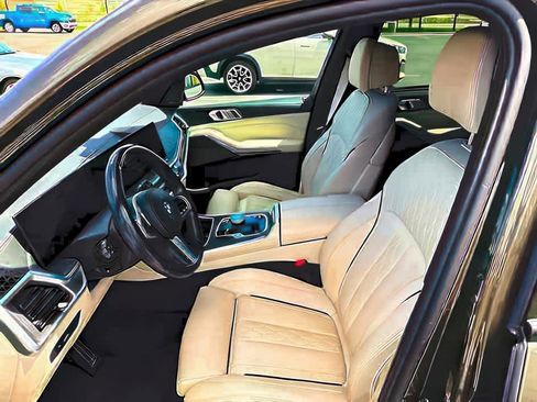 Used 2024 BMW X5 xDrive50e w/ Executive Package AWD/4WD image 29