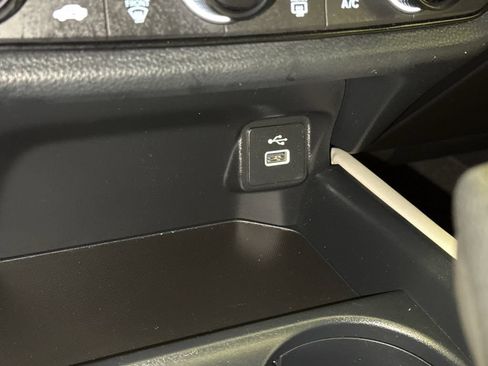 Certified 2024 Honda HR-V LX image 25