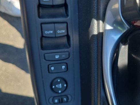 Used 2023 Honda CR-V EX image 12