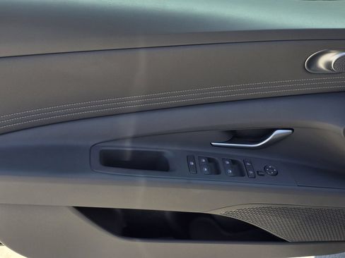 Certified 2026 Hyundai Elantra Sport FWD image 15