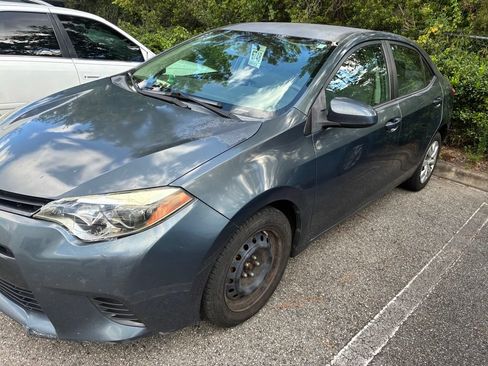 Used 2015 Toyota Corolla LE FWD image 4
