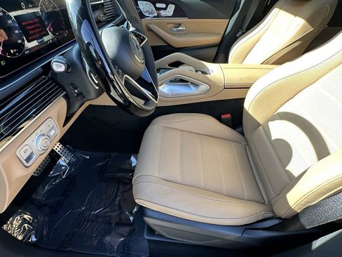 New 2026 Mercedes-Benz GLS 450 4MATIC image 10