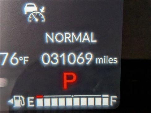 Used 2025 Honda CR-V EX-L image 11