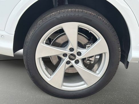 Used 2025 Audi Q5 Premium Plus image 17