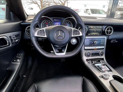 Used 2019 Mercedes-Benz SLC 300 image 6
