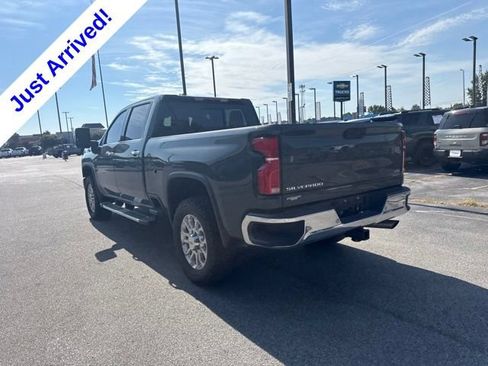 Used 2025 Chevrolet Silverado 2500 LTZ w/ LTZ Convenience Package AWD/4WD image 5