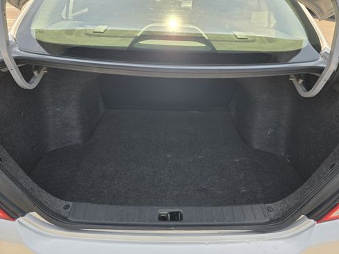 Used 2018 Nissan Versa S FWD image 26