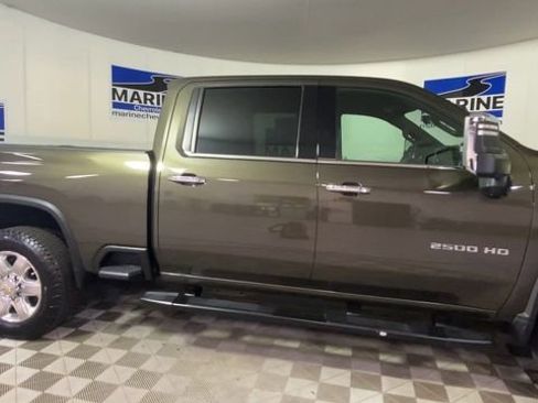 Used 2022 Chevrolet Silverado 2500 LTZ w/ LTZ Premium Package image 3